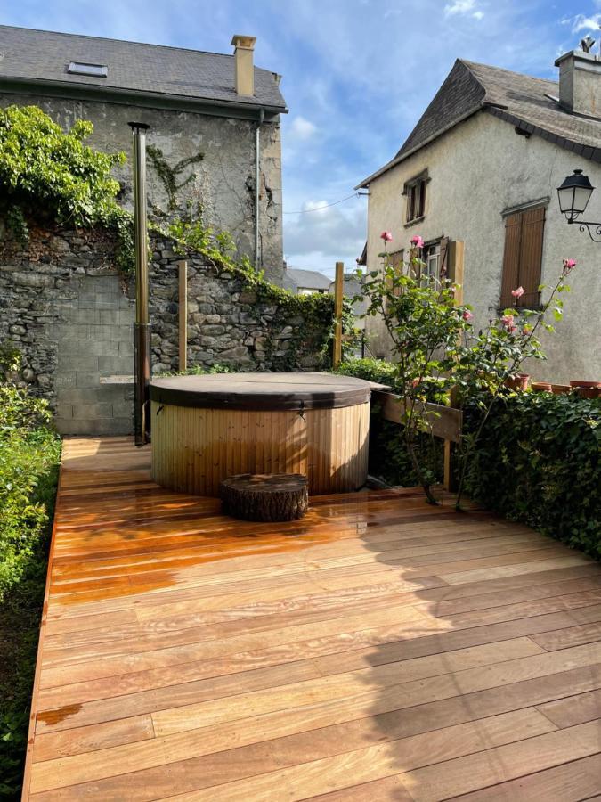 Апартаменты Le Monrepos Avec Jacuzzi Nordique Bielle Экстерьер фото